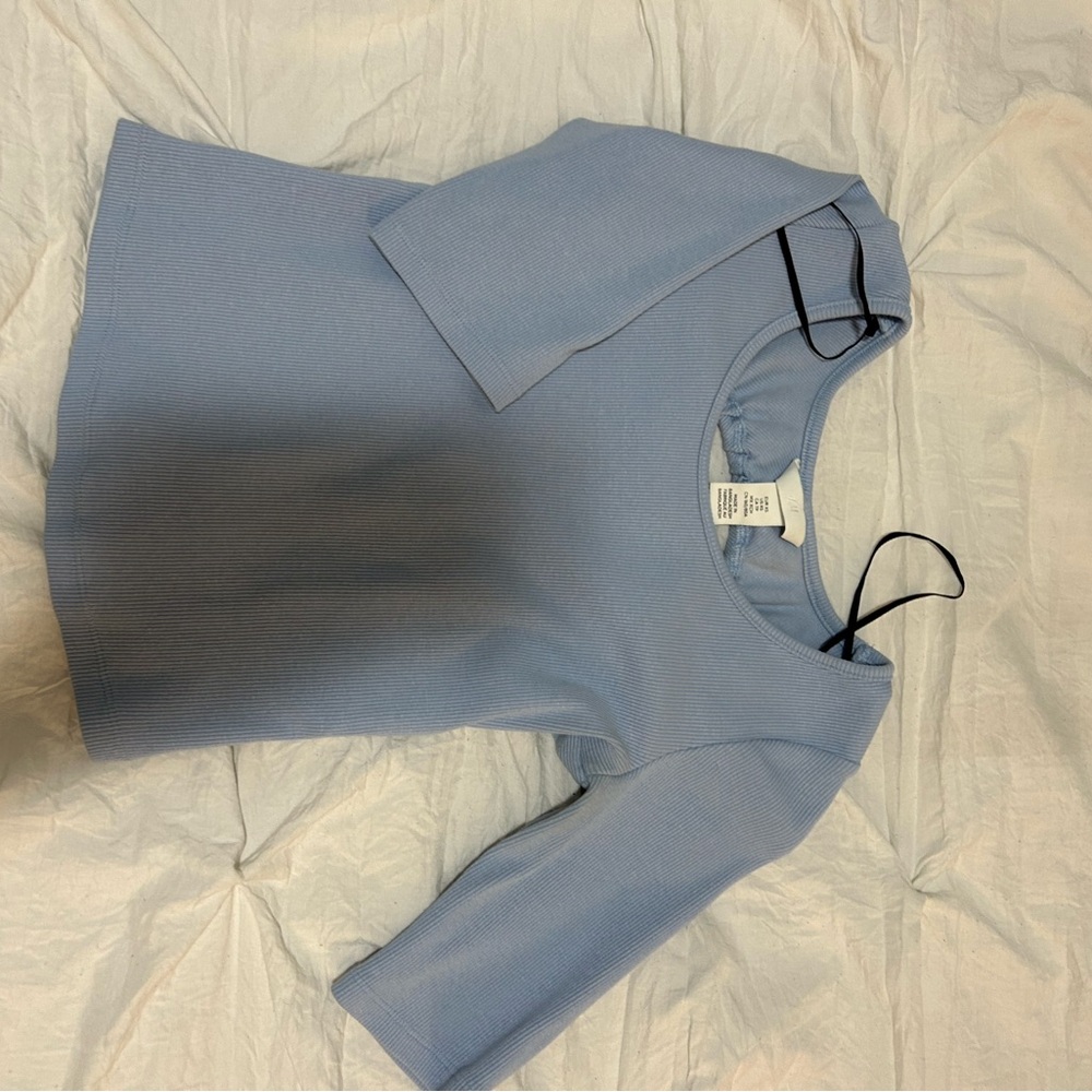H&M Pastel Light Blue Ribbed Top with Cutout